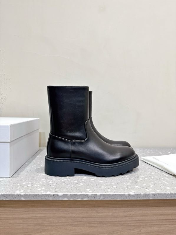 Черевики жіночі