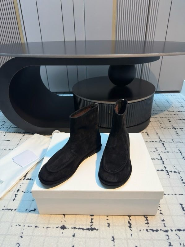 Ботинки женские