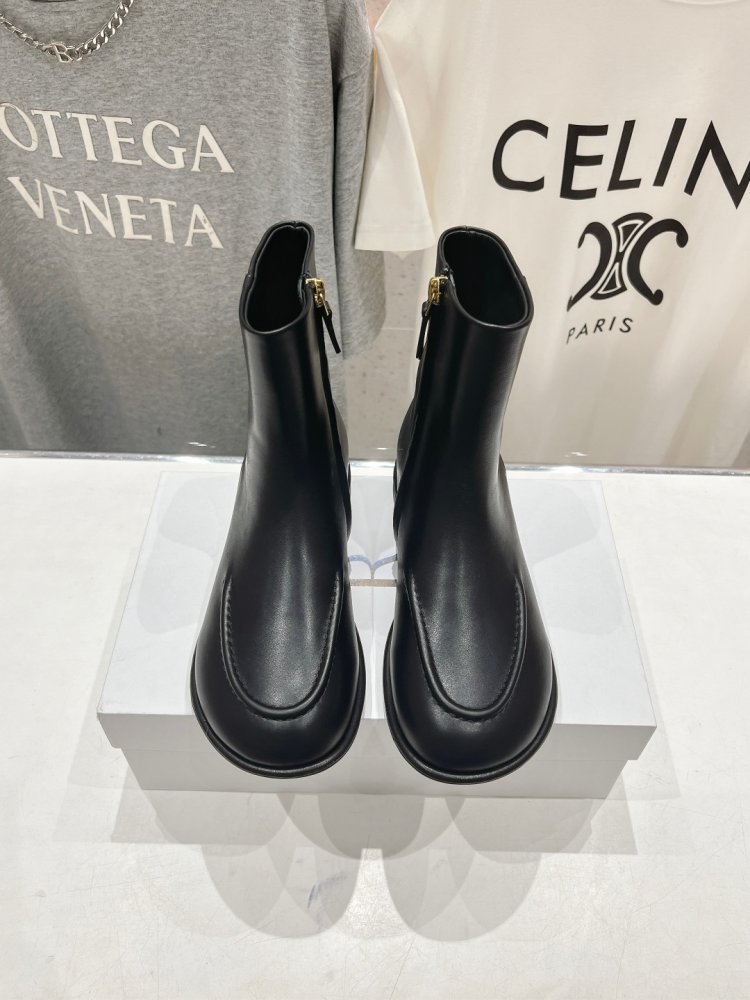 Ботинки женские