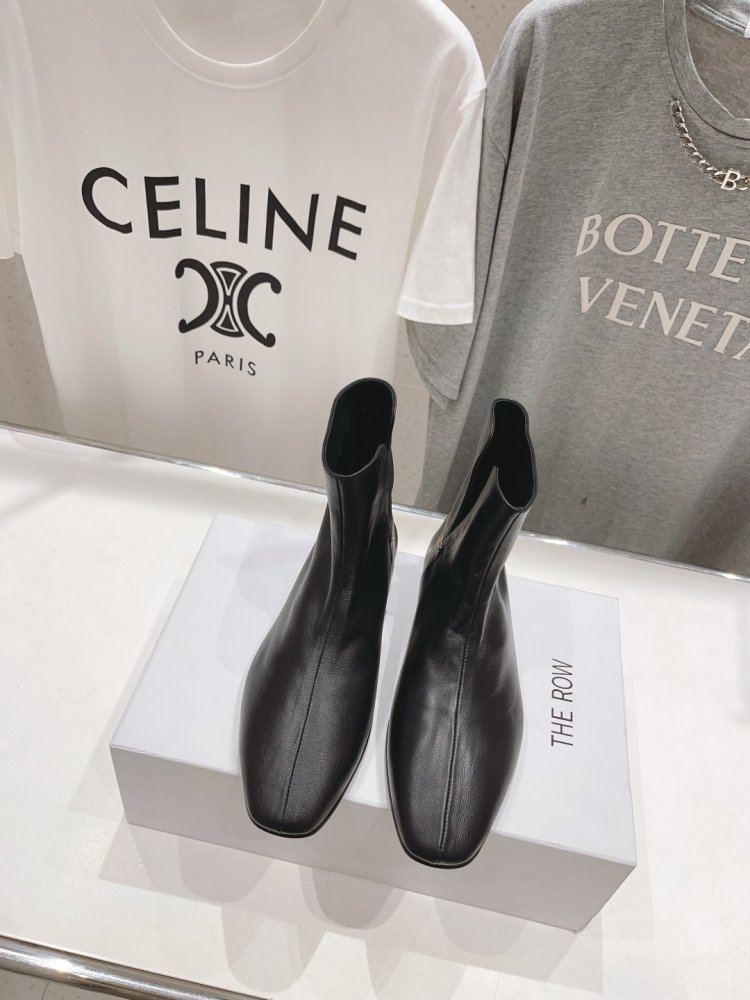 Ботинки женские