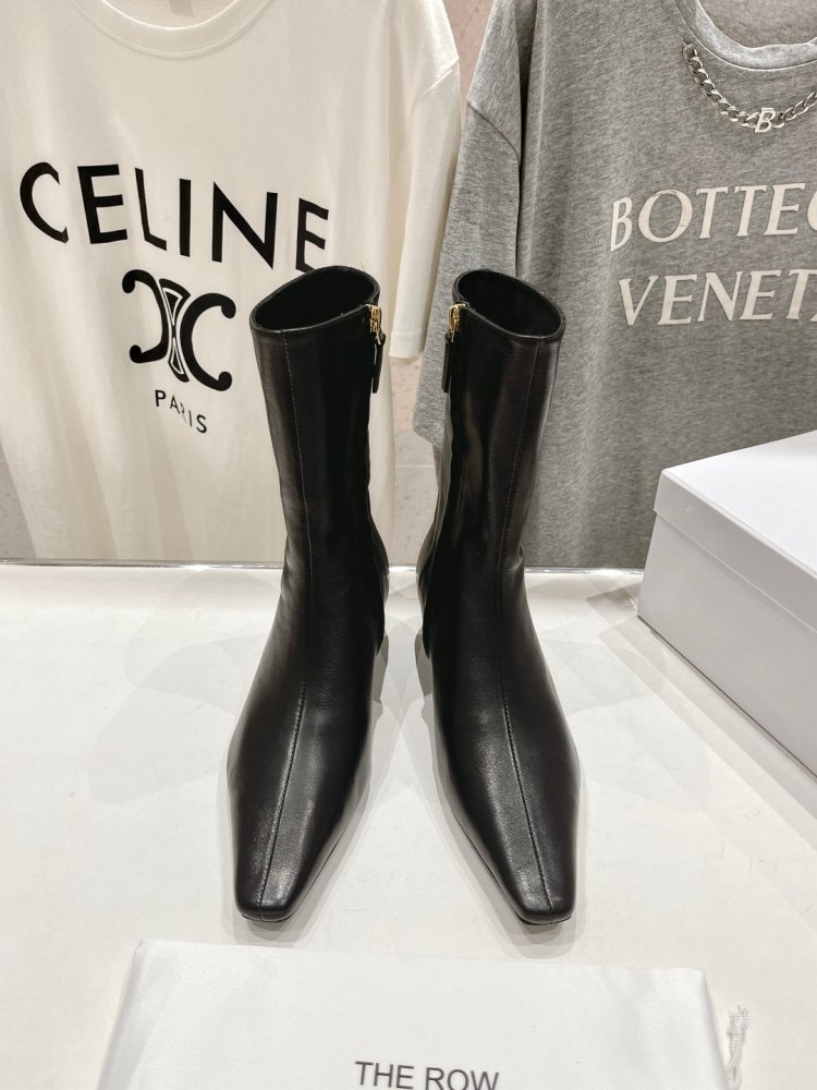 Ботинки женские