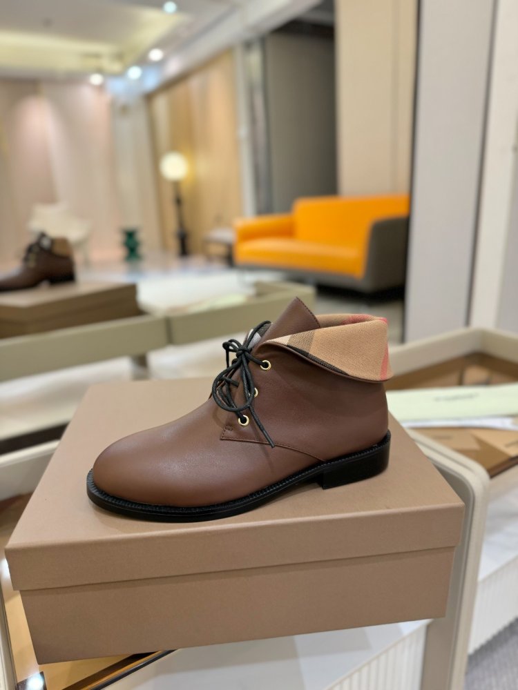 Черевики жіночі