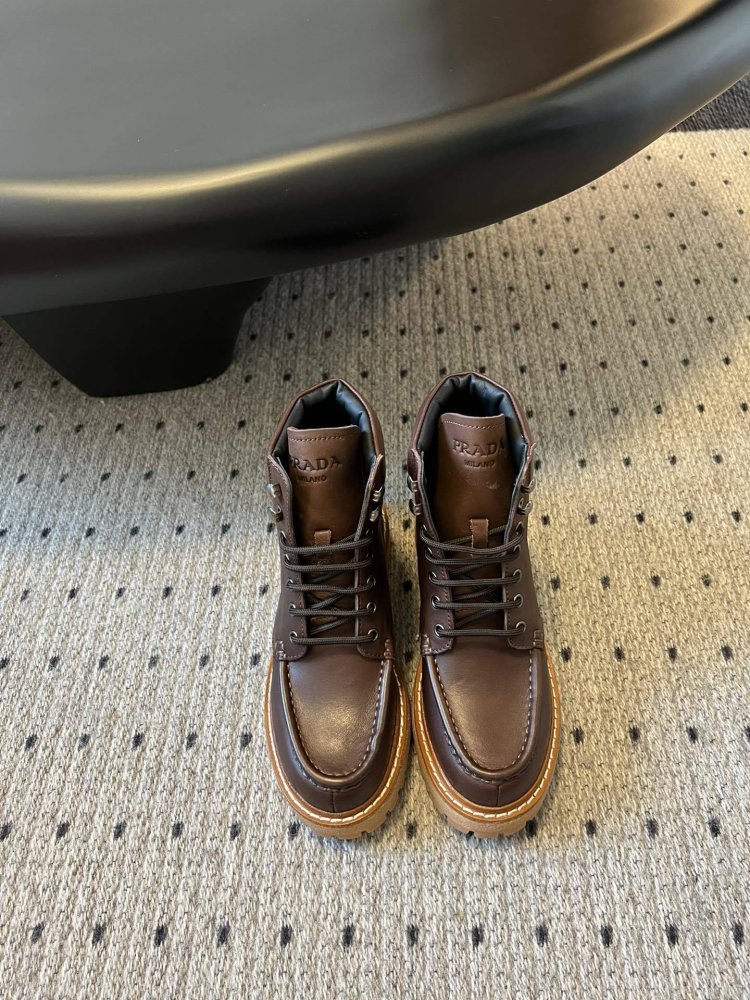 Ботинки женские