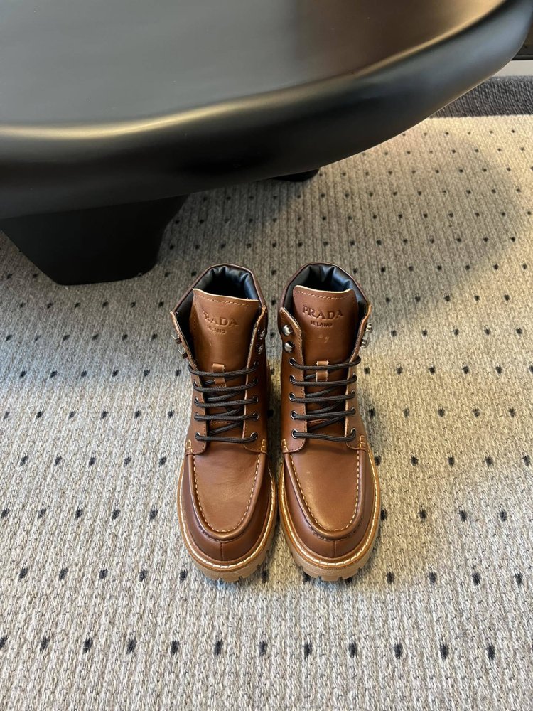 Ботинки женские