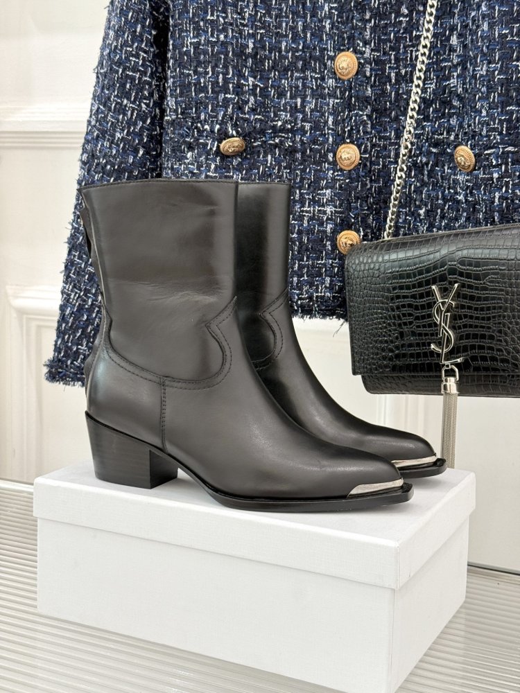 Ботинки женские