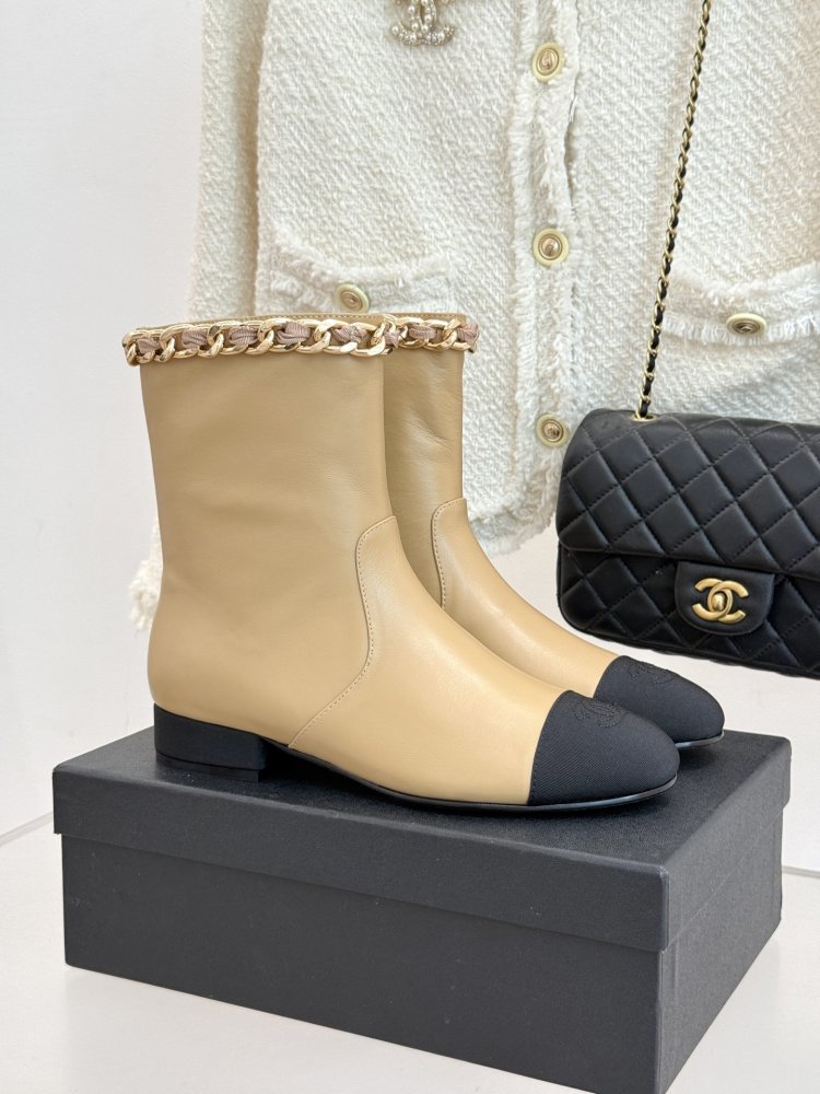 Черевики жіночі