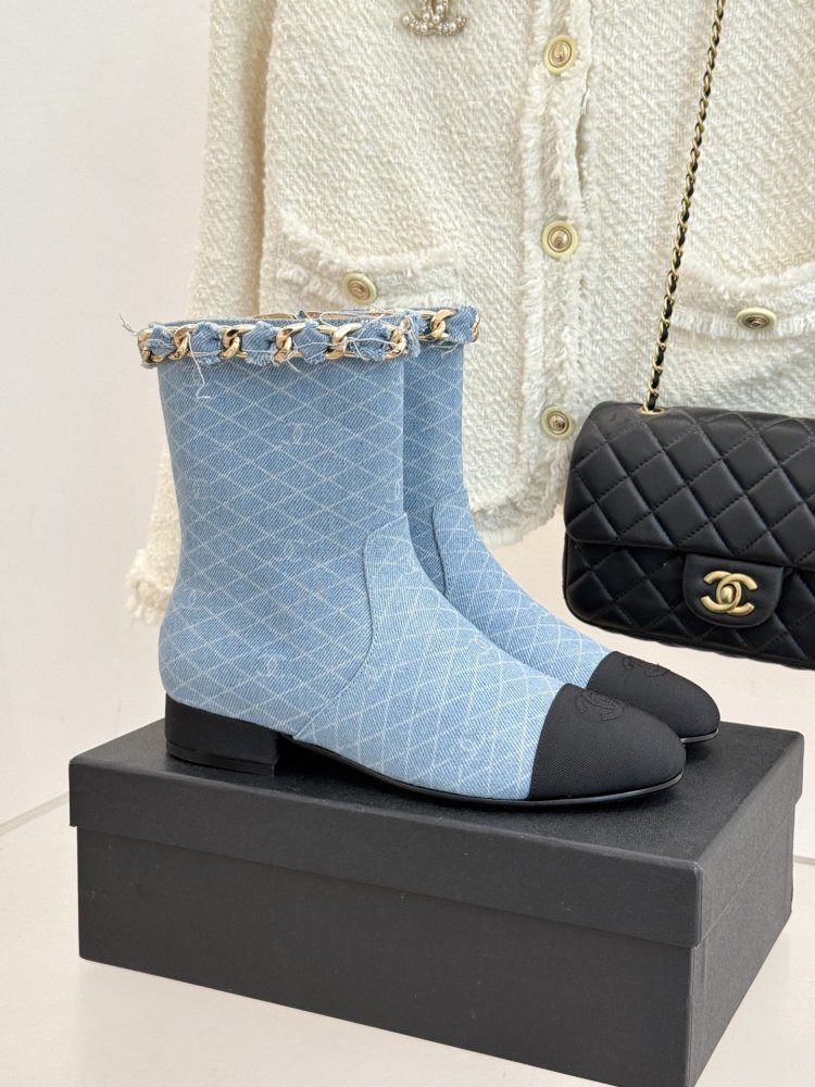 Черевики жіночі