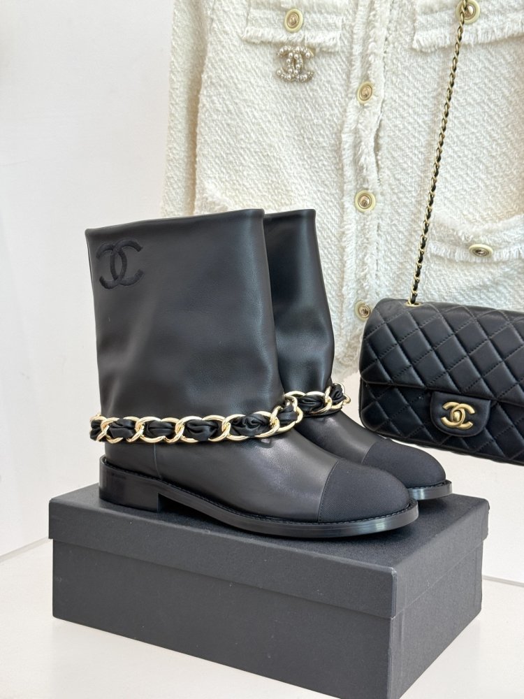 Ботинки женские