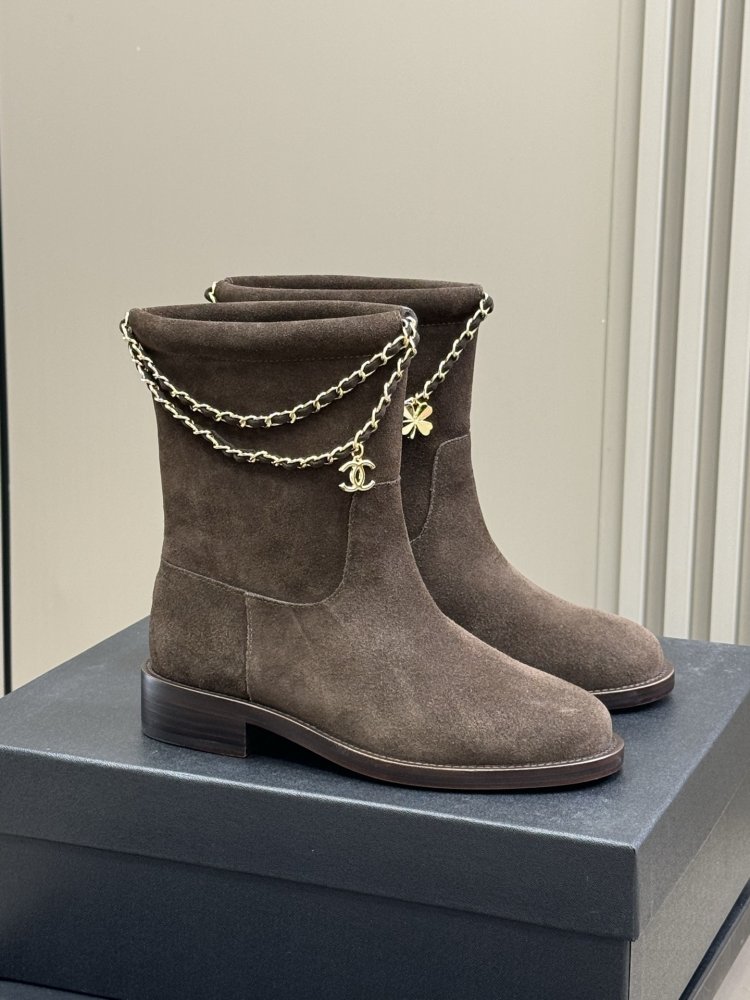 Черевики жіночі