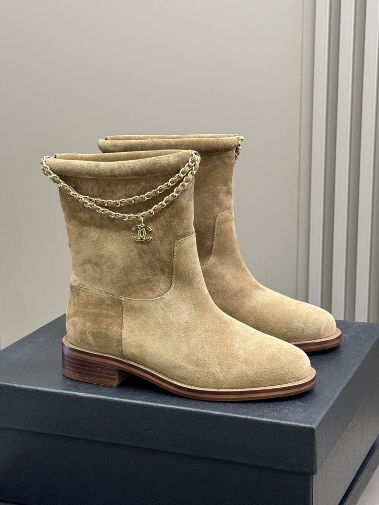 Черевики жіночі