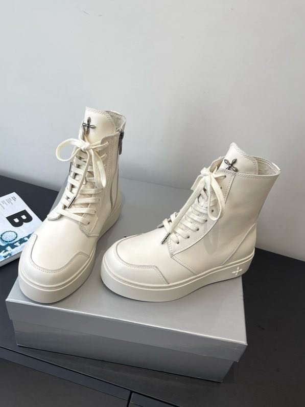 Ботинки женские