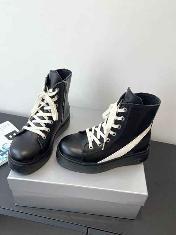 Ботинки женские