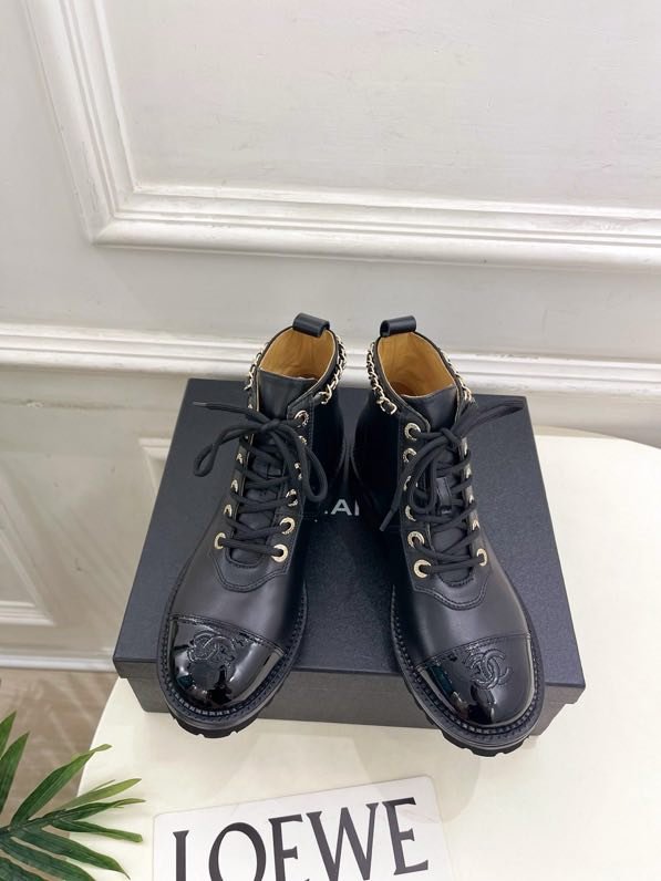 Черевики жіночі