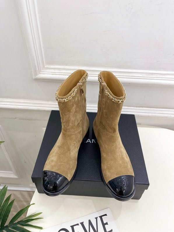 Черевики жіночі