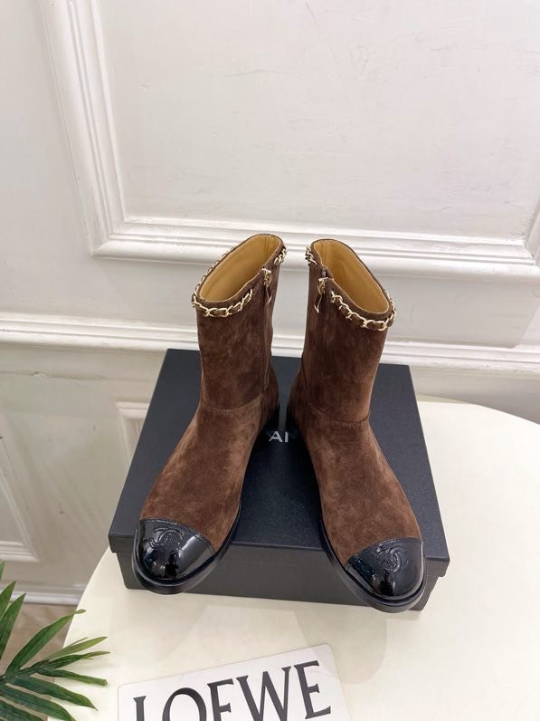 Черевики жіночі