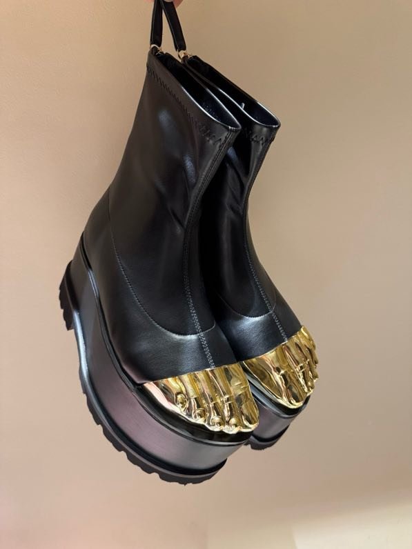 Ботинки женские