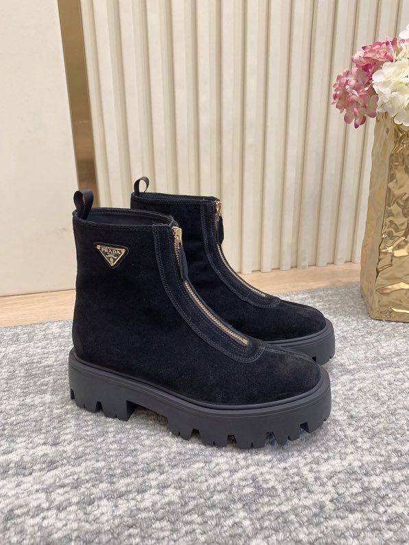 Ботинки женские