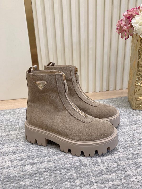 Ботинки женские