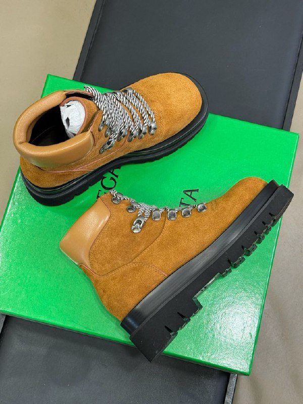 Ботинки женские