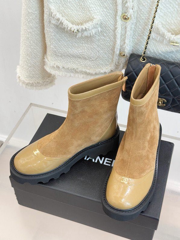 Ботинки женские