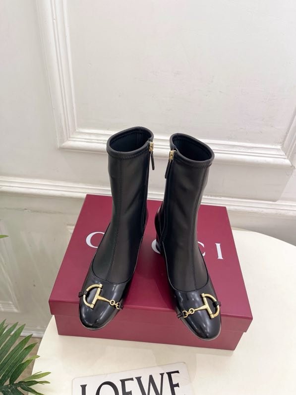 Ботинки женские