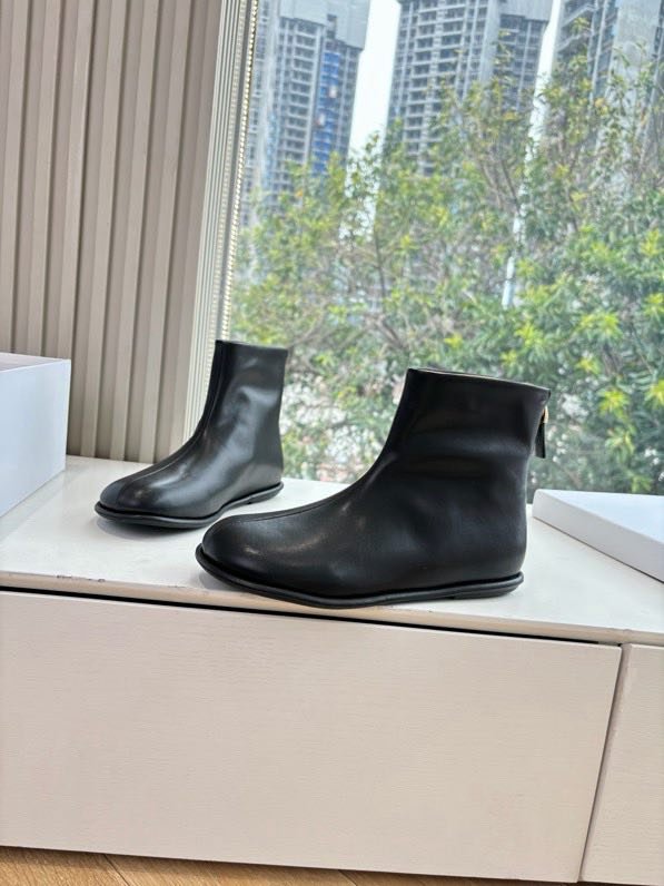 Ботинки женские