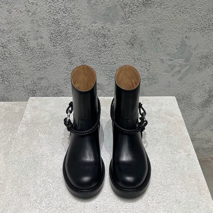 Ботинки женские