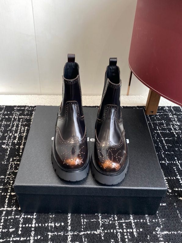 Ботинки женские