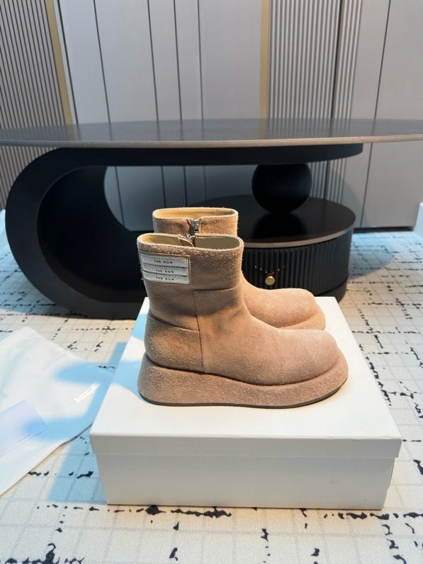 Ботинки женские