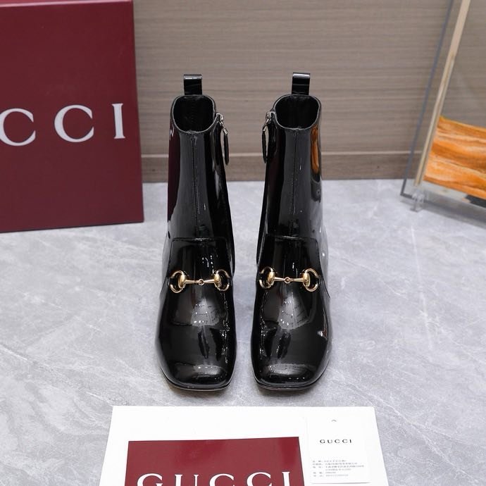 Ботинки женские