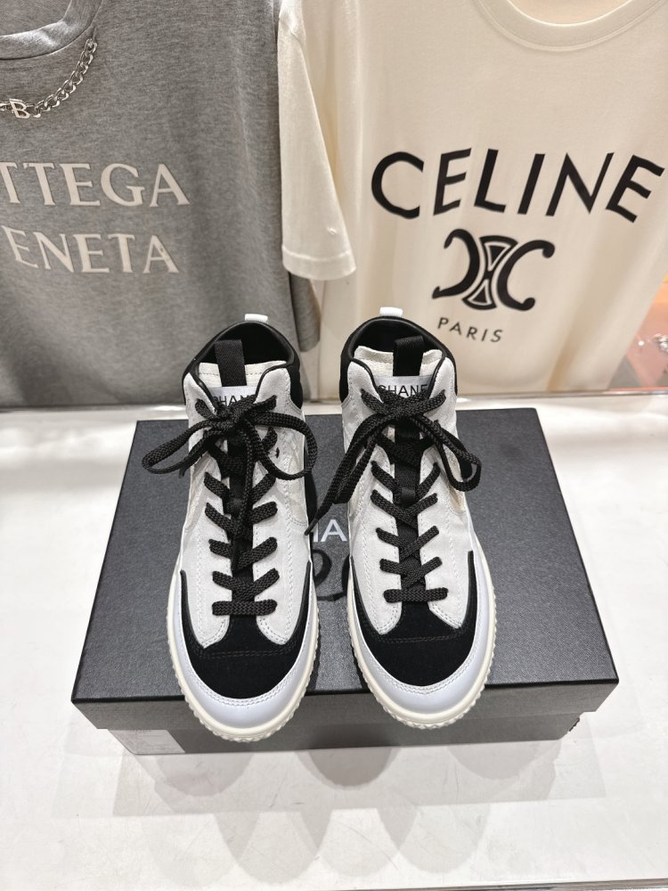 Ботинки женские