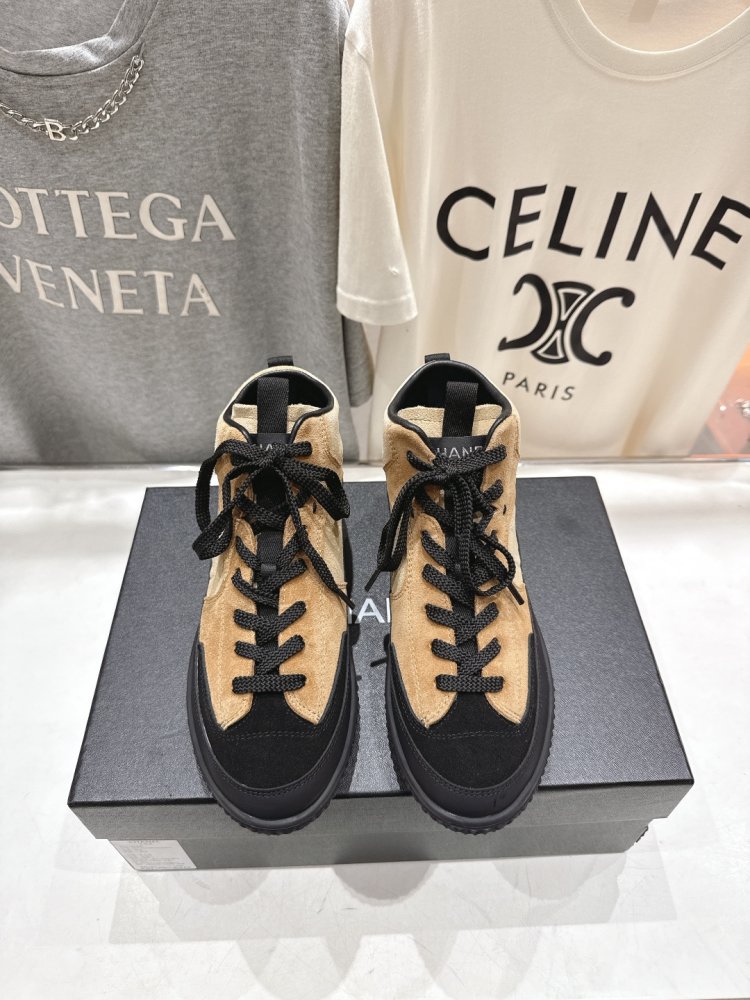 Ботинки женские