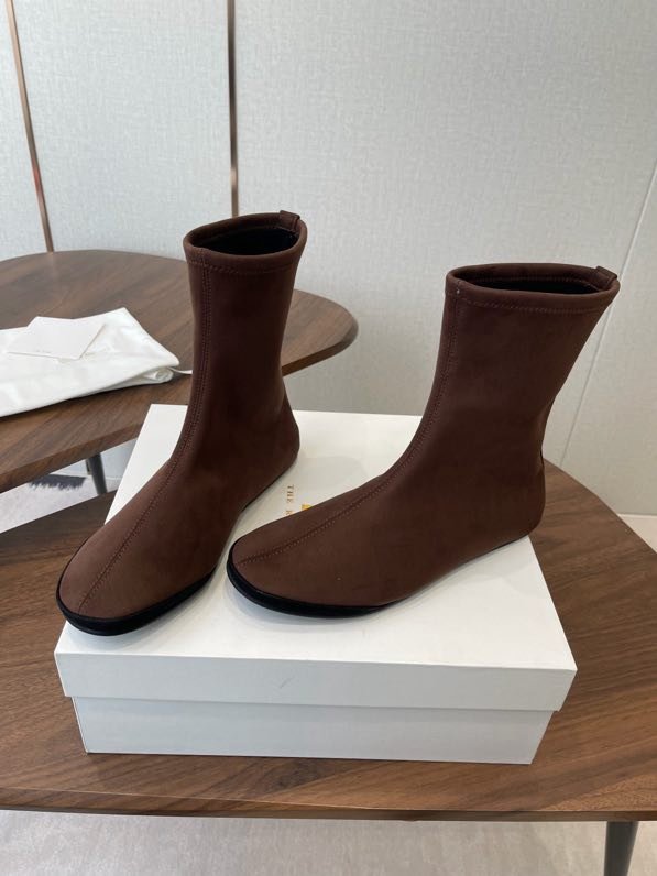 Ботинки женские