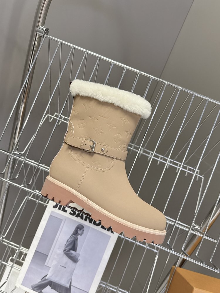 Ботинки женские