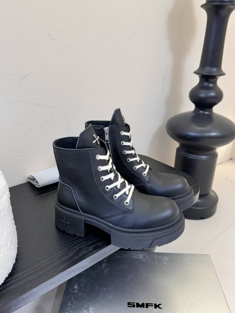 Ботинки женские