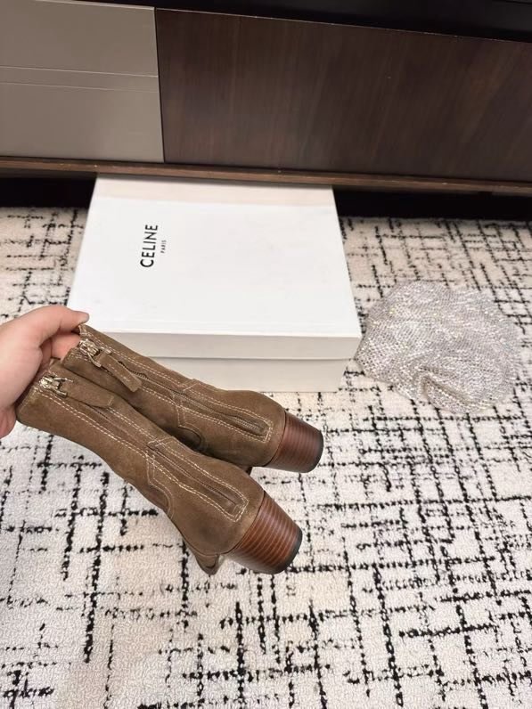 Ботинки женские фото 2