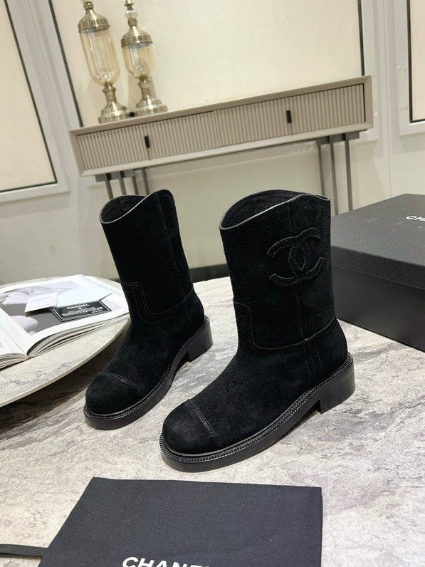 Ботинки женские фото 2