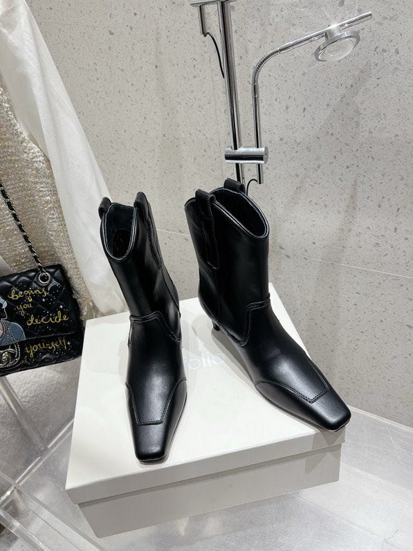 Boots women's фото 2