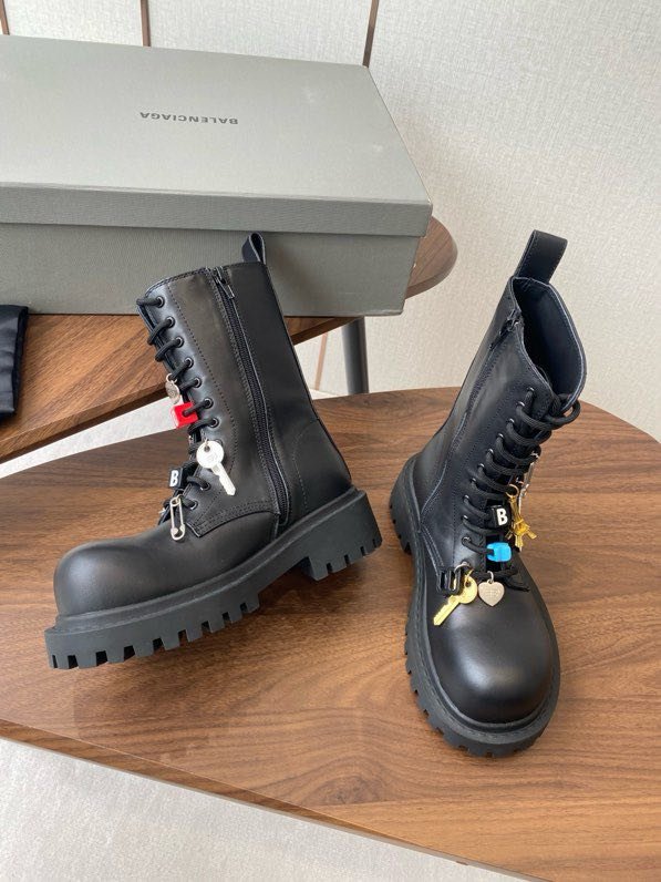 Boots women's фото 2