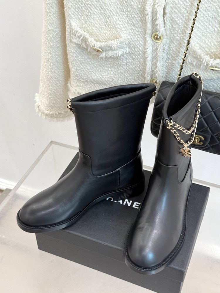 Boots women's фото 2