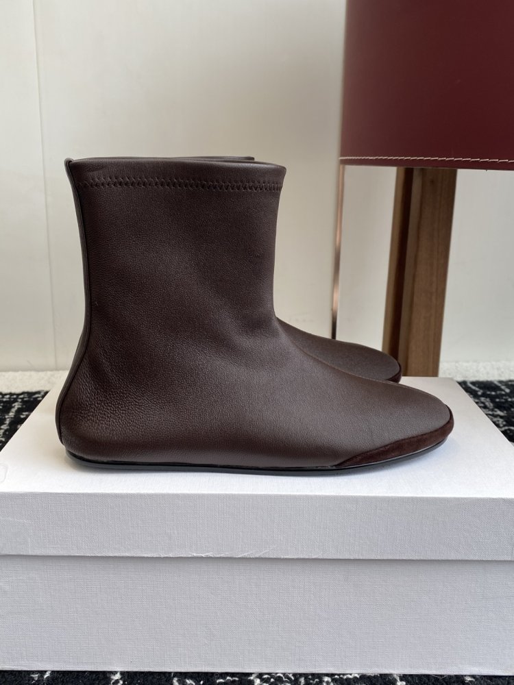 Boots women's фото 2