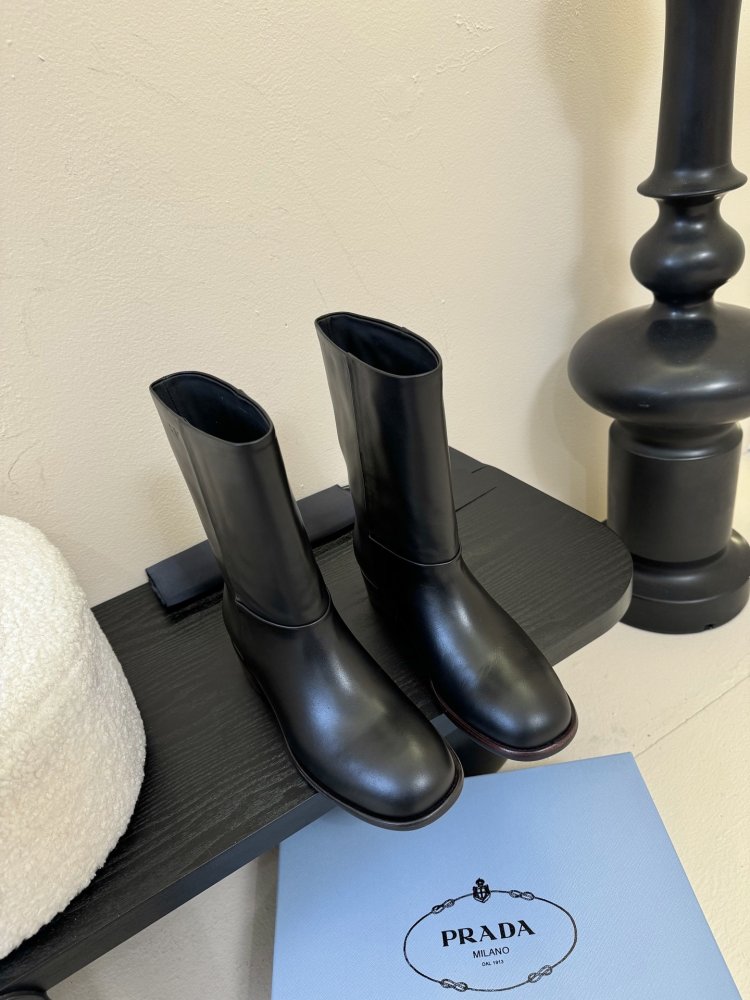 Boots women's фото 2