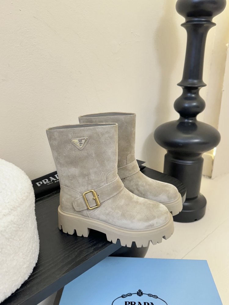 Boots women's фото 2