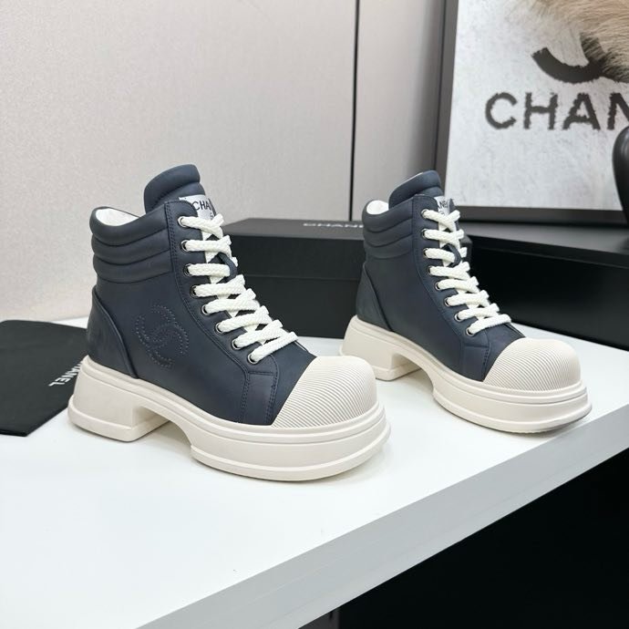 Ботинки женские фото 2