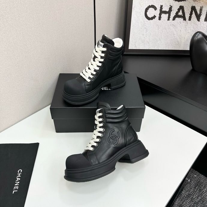 Ботинки женские фото 2