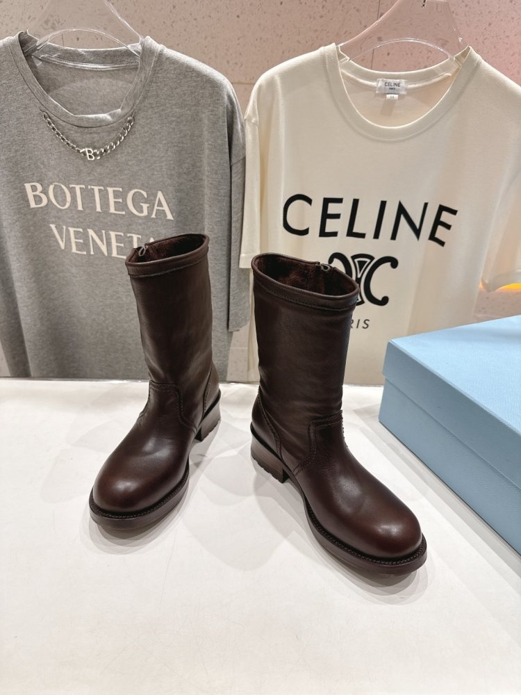 Ботинки женские фото 2