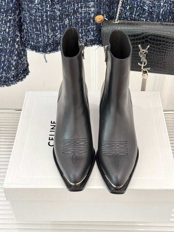 Boots women's фото 2