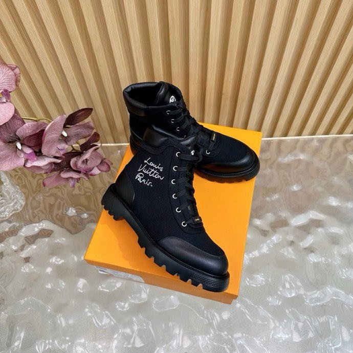 Ботинки женские фото 2