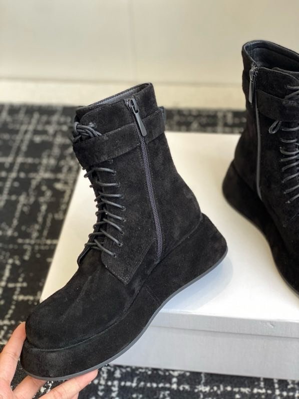 Ботинки женские фото 2