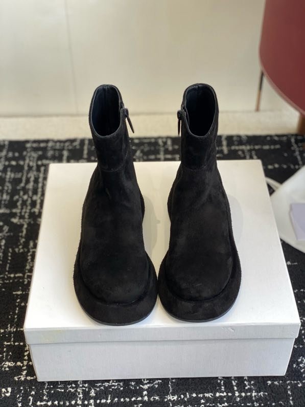 Boots women's фото 2